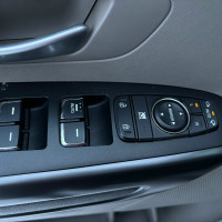 KIA Sedona — миниатюра 12
