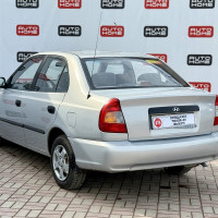 Hyundai Accent — миниатюра 4