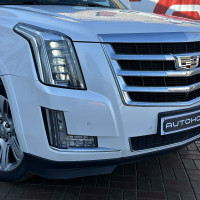 Cadillac Escalade — миниатюра 4