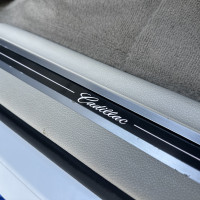 Cadillac Escalade — миниатюра 17
