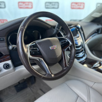 Cadillac Escalade — миниатюра 8