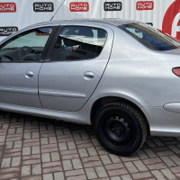 Peugeot 206 — миниатюра 4