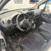 Peugeot Partner — миниатюра 11
