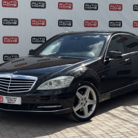Mercedes-Benz S-класс — миниатюра 1
