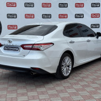 Toyota Camry — миниатюра 4