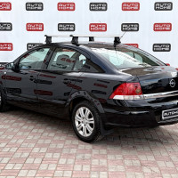 Opel Astra — миниатюра 6