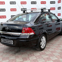 Opel Astra — миниатюра 8