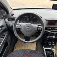 Opel Astra — миниатюра 8