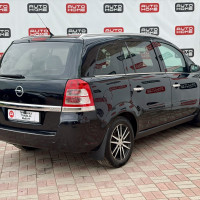 Opel Zafira — миниатюра 11