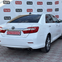 Toyota Camry — миниатюра 4