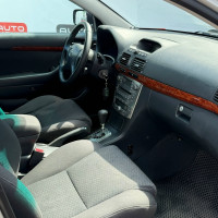 Toyota Avensis — миниатюра 8