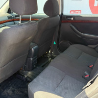 Toyota Avensis — миниатюра 9