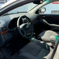 Toyota Avensis — миниатюра 7