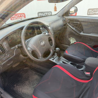 Hyundai Elantra — миниатюра 7