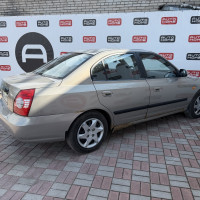 Hyundai Elantra — миниатюра 6