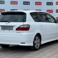 Toyota Ipsum — миниатюра 4