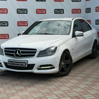 Mercedes-Benz C-класс — миниатюра 1