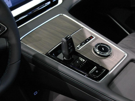 Geely Monjaro