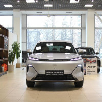 Geely EX5 EM-i — миниатюра 2