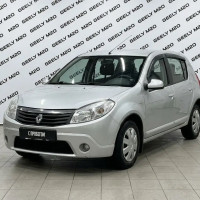 Renault Sandero, I — миниатюра 1