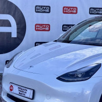 Tesla Model Y — миниатюра 8