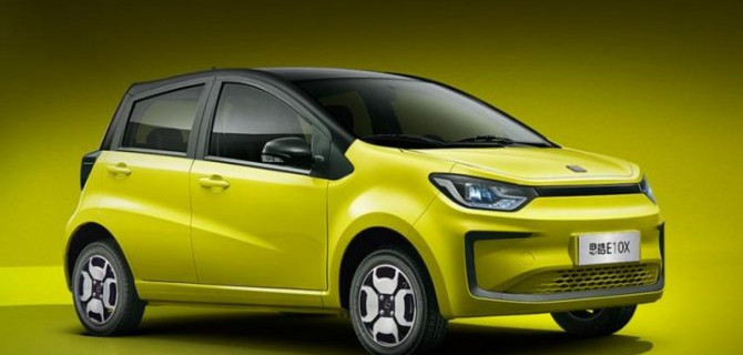 В Китае начались продажи нового бюджетного электромобиля