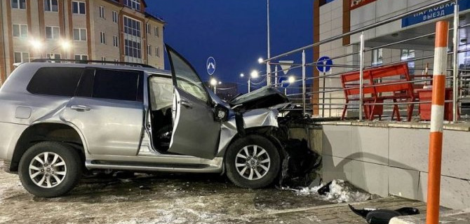 Пытались скрыться от ДПС: в ДТП в Великом Новгороде погибли три человека