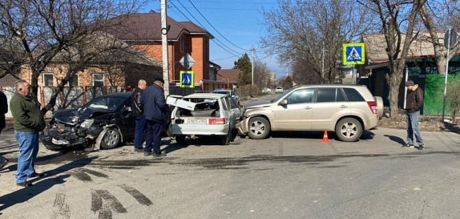 12-летняя девочка пострадала в ДТП в Аксае