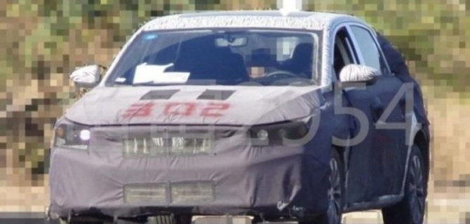 Geely Coolray стал седаном