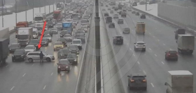 На МКАД произошло массовое ДТП