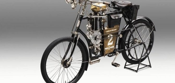 ŠKODA отмечает 120-летний юбилей выступления в гонках 