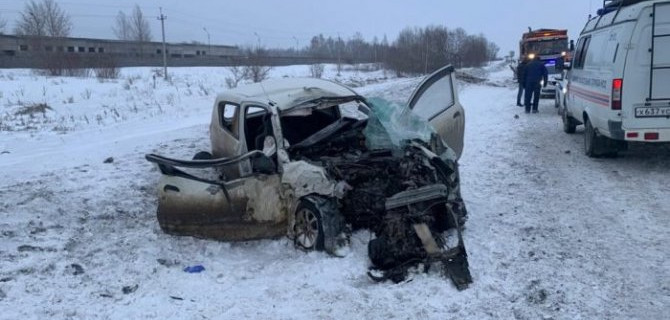 Под Новосибирском в ДТП погиб пассажир иномарки