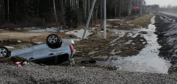 На трассе «Сортавала» при опрокидывании автомобиля погиб водитель