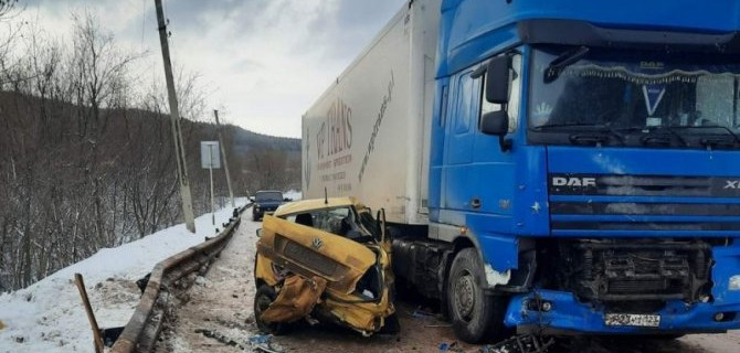 Девочка умерла в больнице после ДТП в Саратовской области