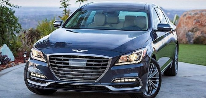 Электроседан Genesis получит солнечную батарею