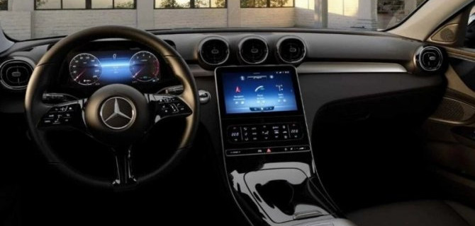 Новый Mercedes-Benz C-Кlassе сохранит физические кнопки в салоне
