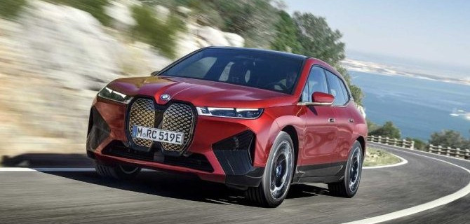 Электрокроссовер BMW iX получит «заряженную» версию