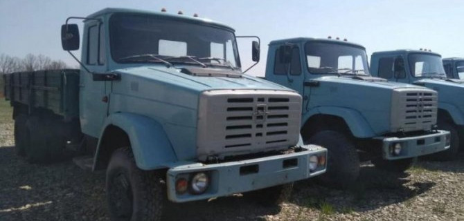 Завода имени Лихачёва нет, но его новые машины ещё продаются