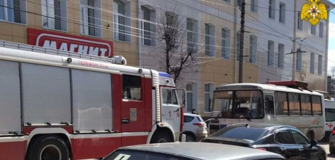 Две женщины и ребенок пострадали в ДТП с автобусами в Калуге