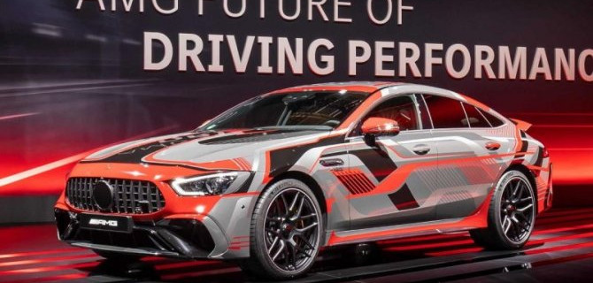 Гибридные Mercedes-AMG будут сами заряжать cвои аккумуляторы