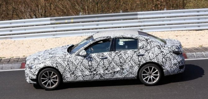 На дорогах появился прототип обновлённого Mercedes-AMG C63