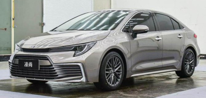 Начались продажи молодёжной версии седана Toyota Corolla