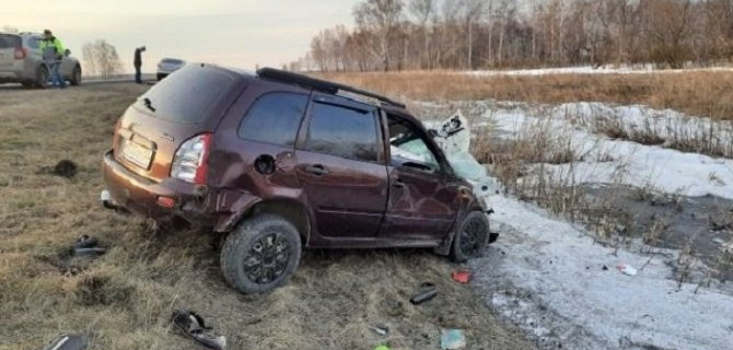Водитель «Лады» погиб в ДТП в Омской области