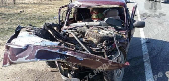 Два человека погибли в ДТП с грузовиком в Переславском районе