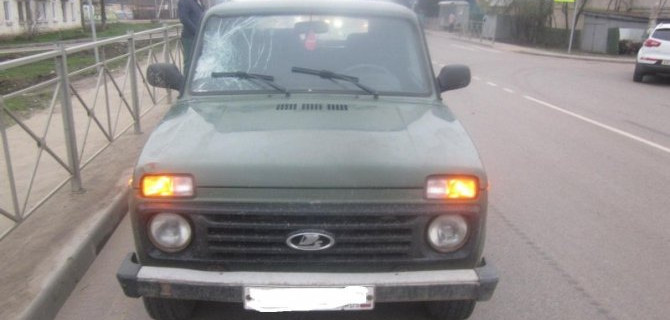 В Орле «Нива» сбила пешехода на переходе