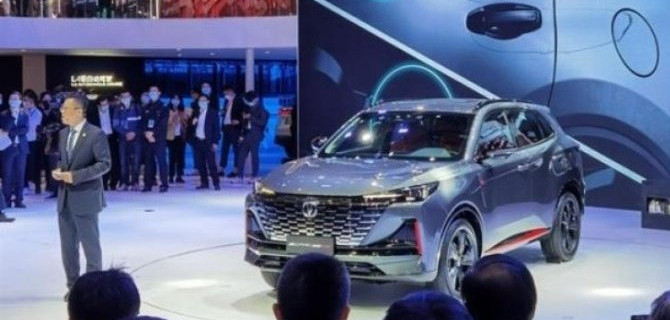 Шанхай-2021: состоялась премьера нового кроссовера Changan CS55 Plus