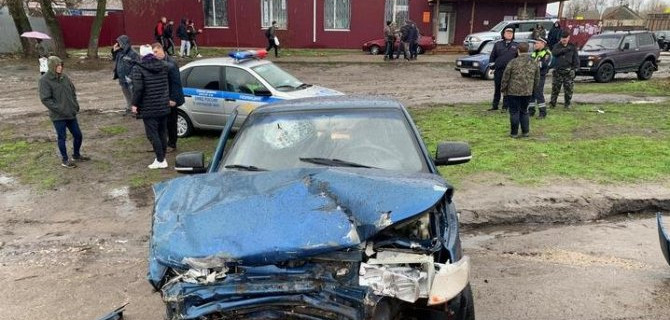 Двое детей и трое взрослых пострадали в ДТП под Воронежем