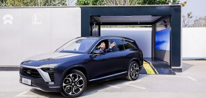 Фирма NIO начала монтаж станций для замены аккумуляторных батарей