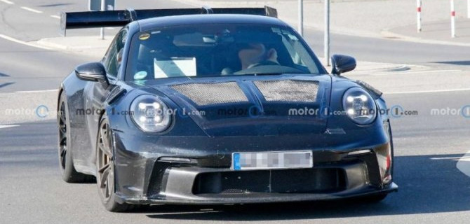 На «Нюрбургринге» появился обновлённый Porsche 911 GT3 RS