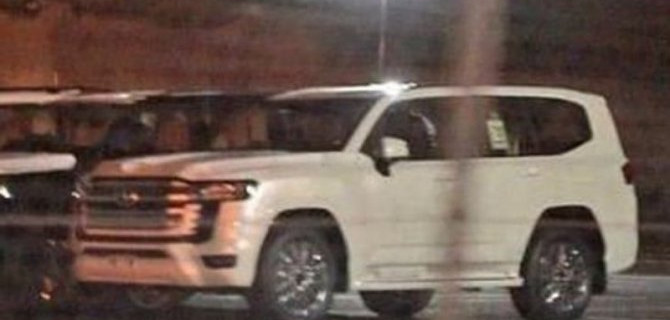 Замечена партия новых Toyota Land Cruiser 300